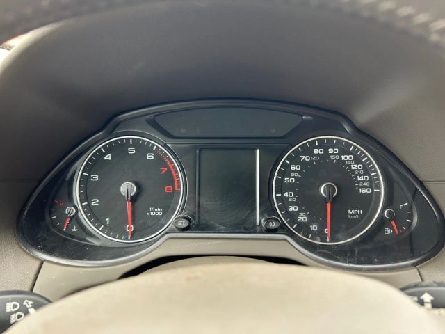 Vehicle image 17 of 19