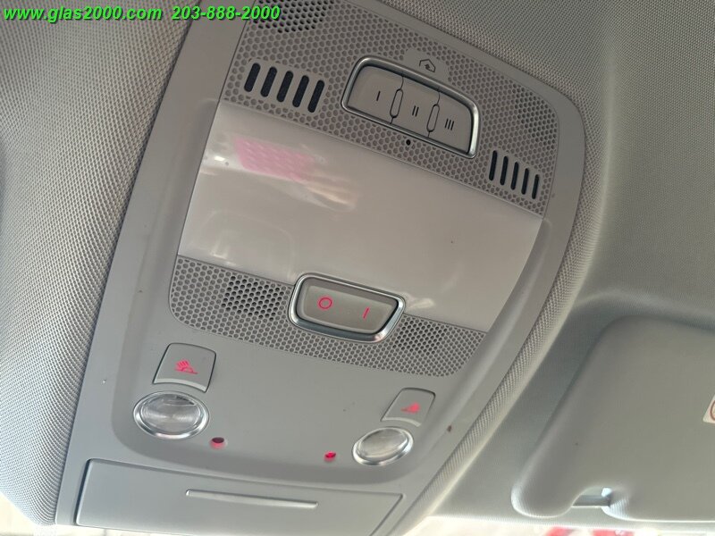 Vehicle image 33 of 33