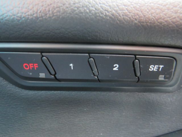 Vehicle image 18 of 28