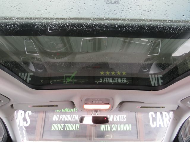 Vehicle image 16 of 28