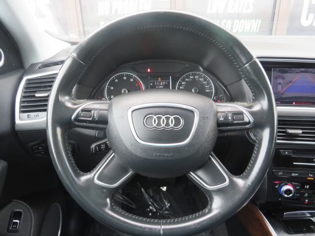 Vehicle image 8 of 28