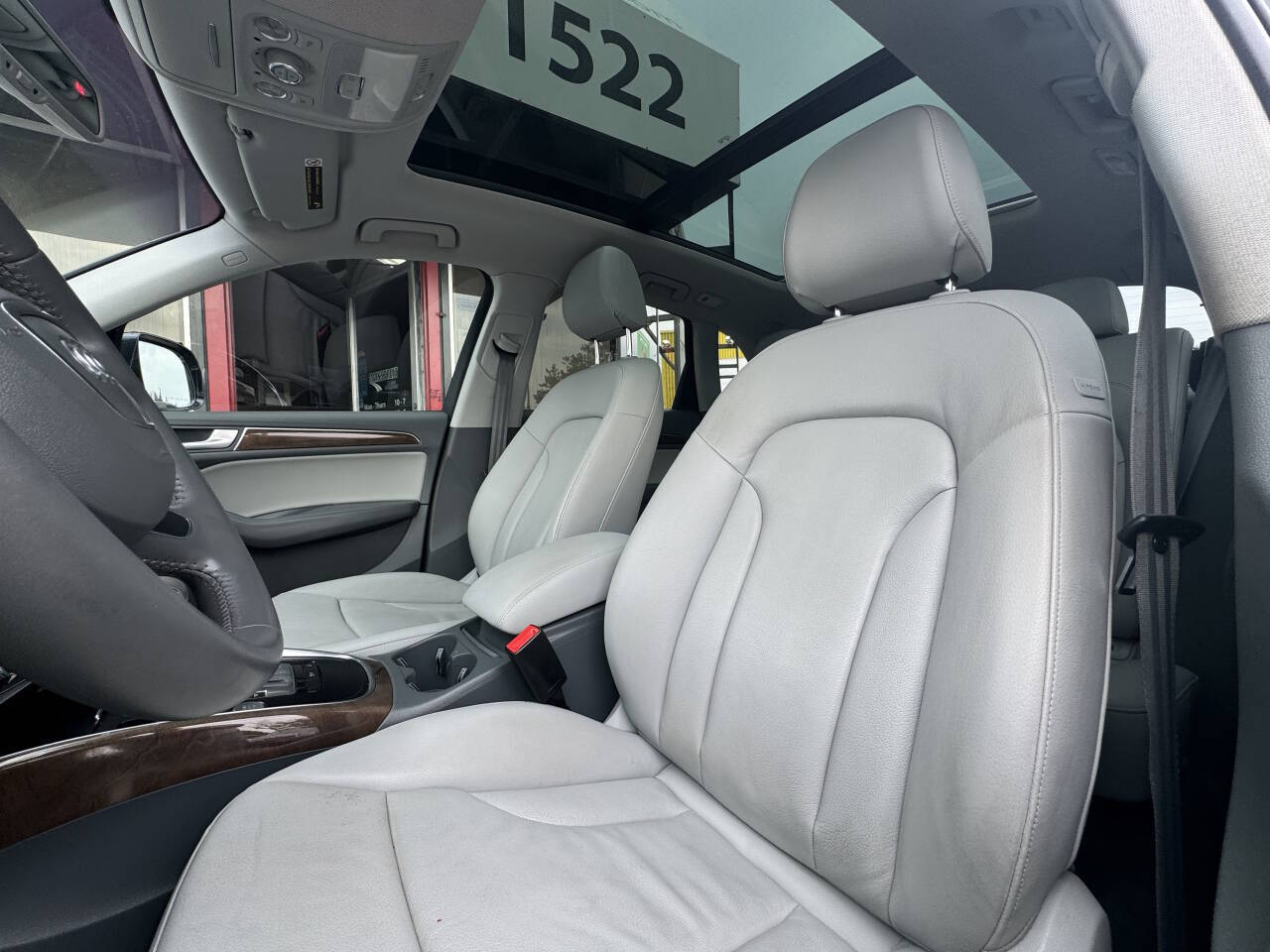 Vehicle image 12 of 41