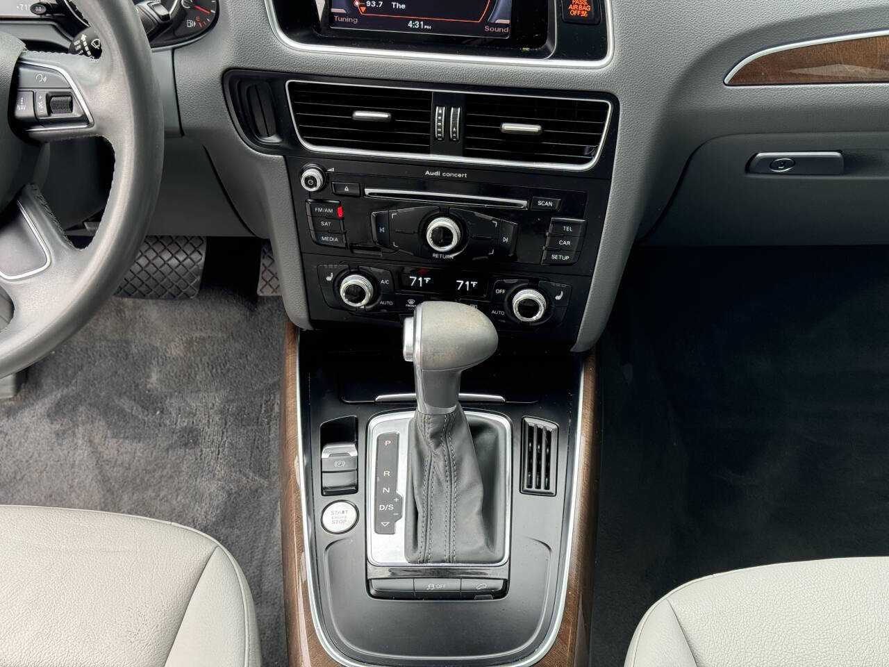 Vehicle image 29 of 41