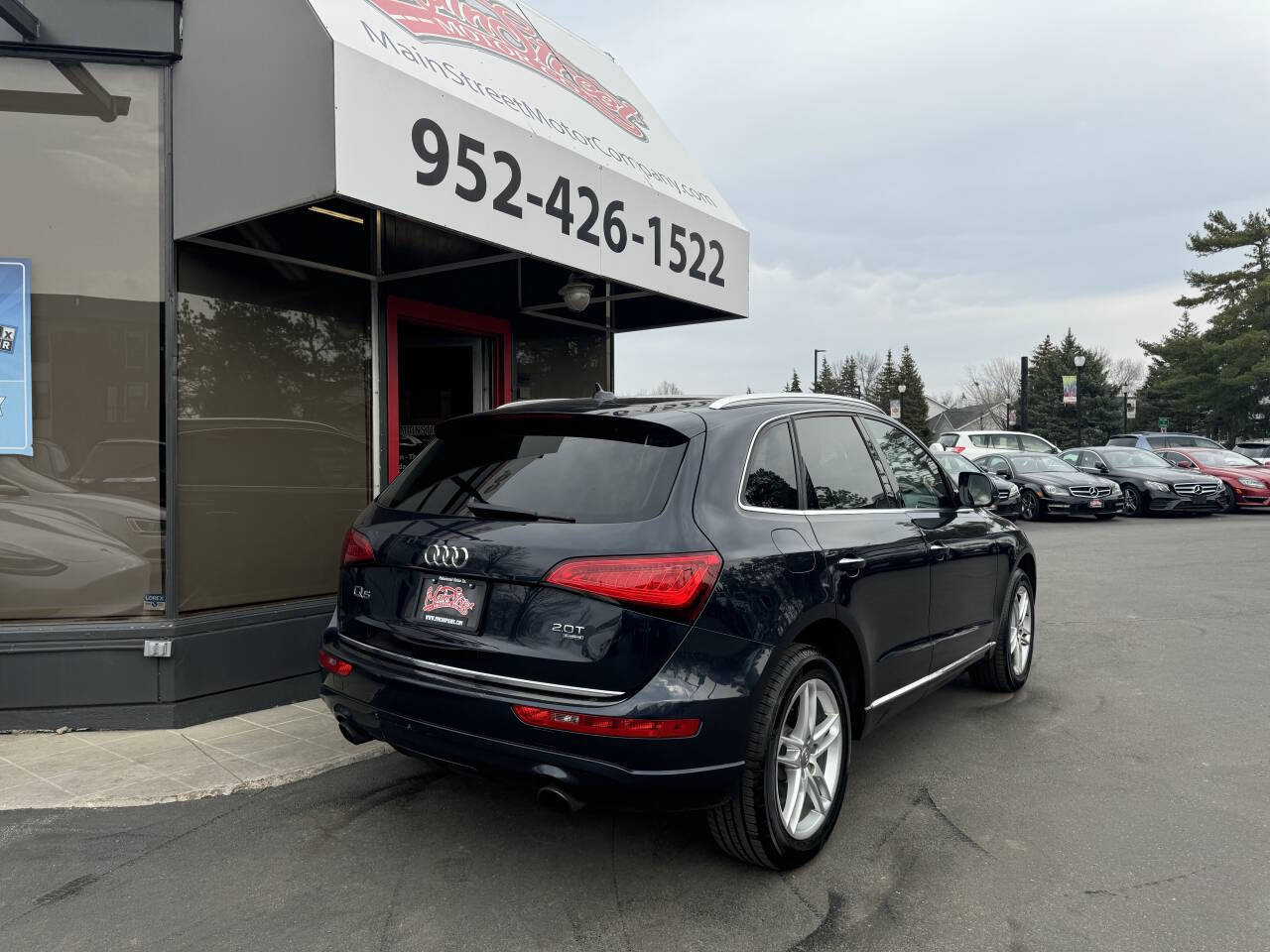 Vehicle image 7 of 41