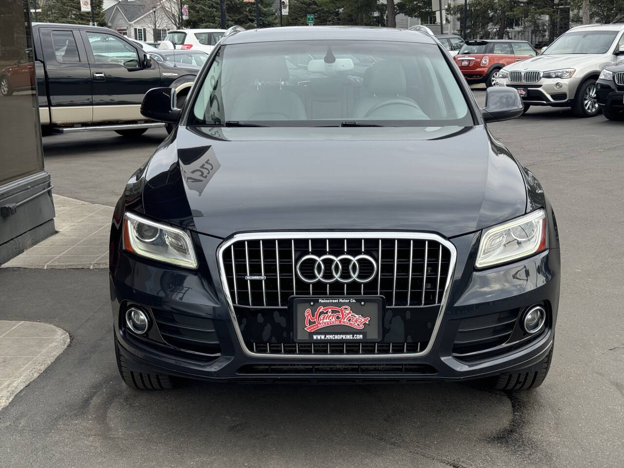 Vehicle image 2 of 41