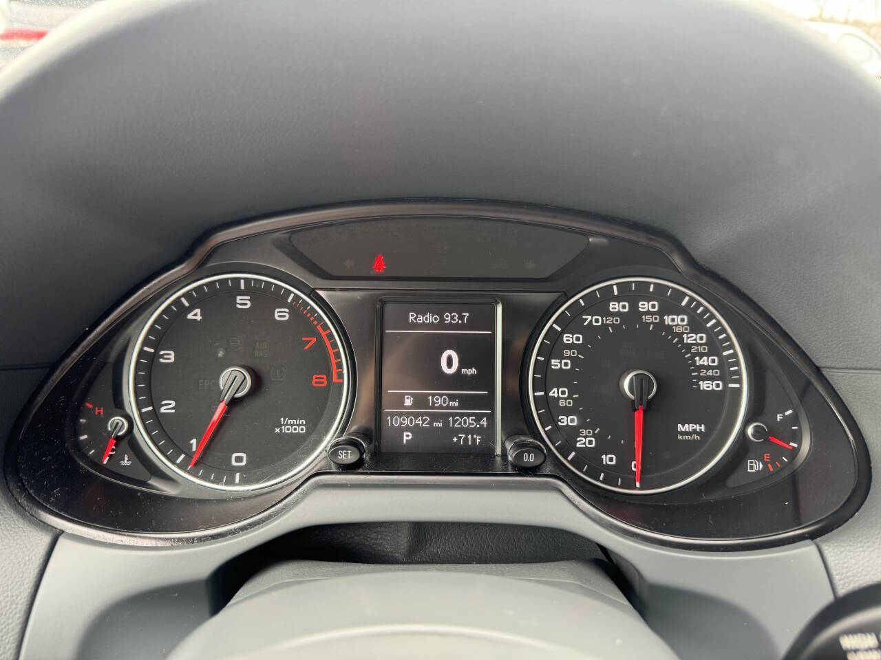 Vehicle image 26 of 41