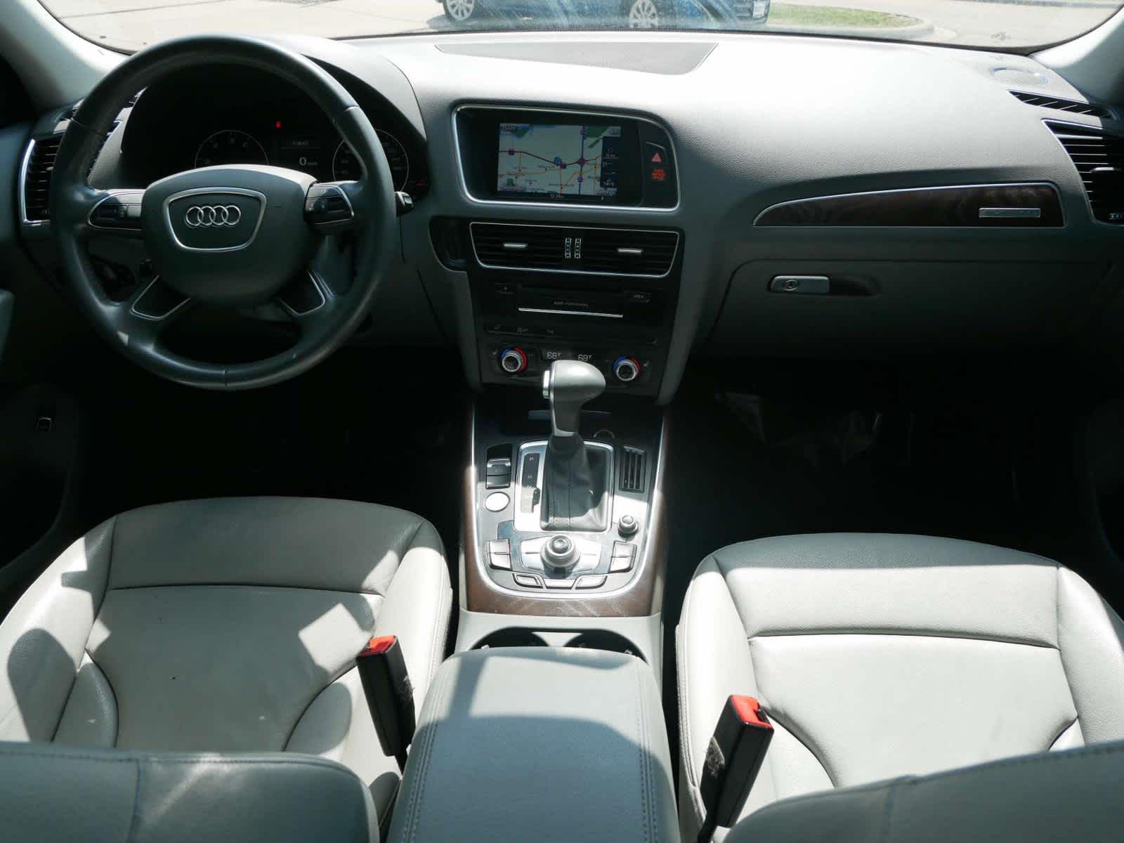 Vehicle image 13 of 30