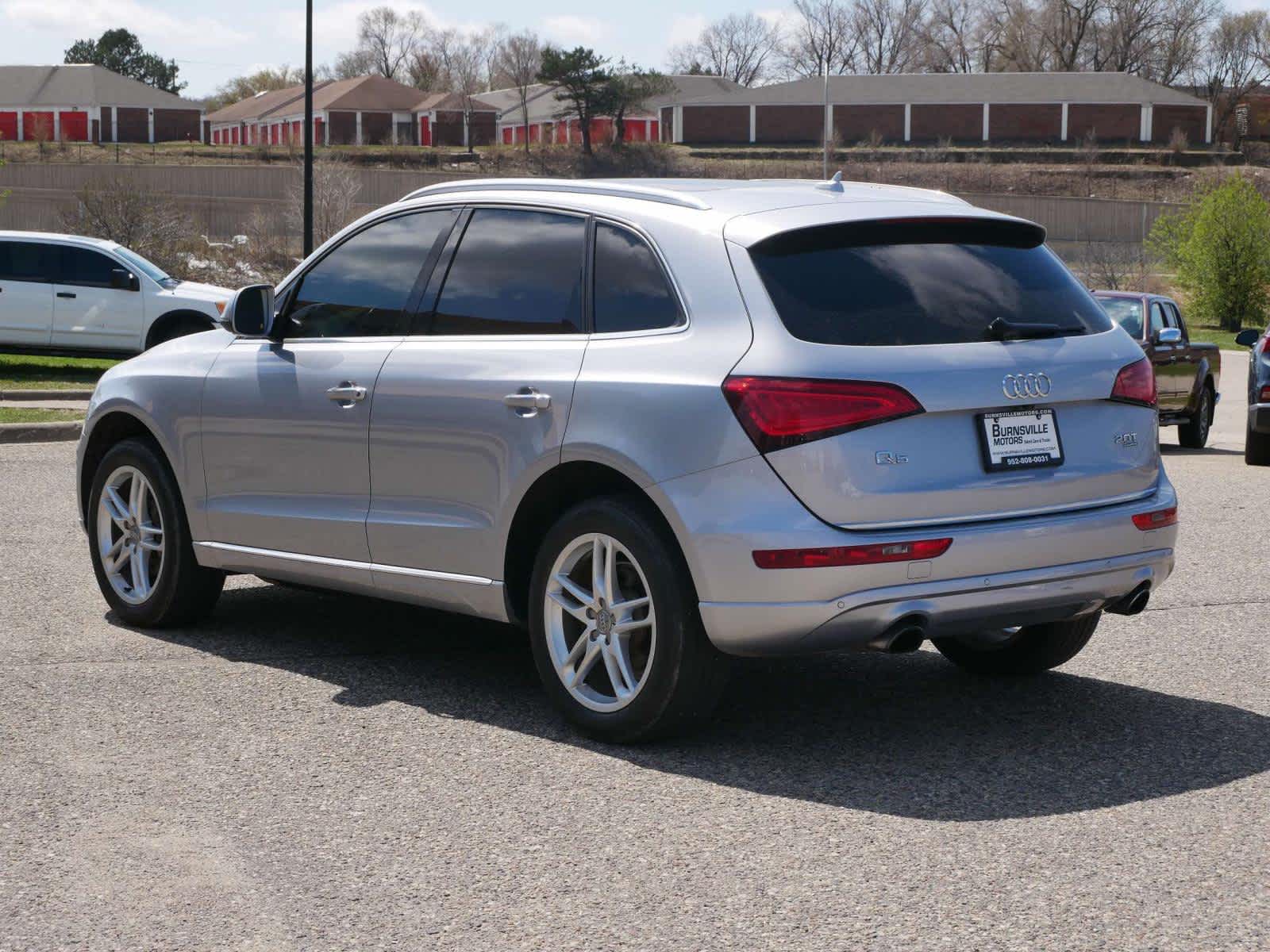 Vehicle image 7 of 30
