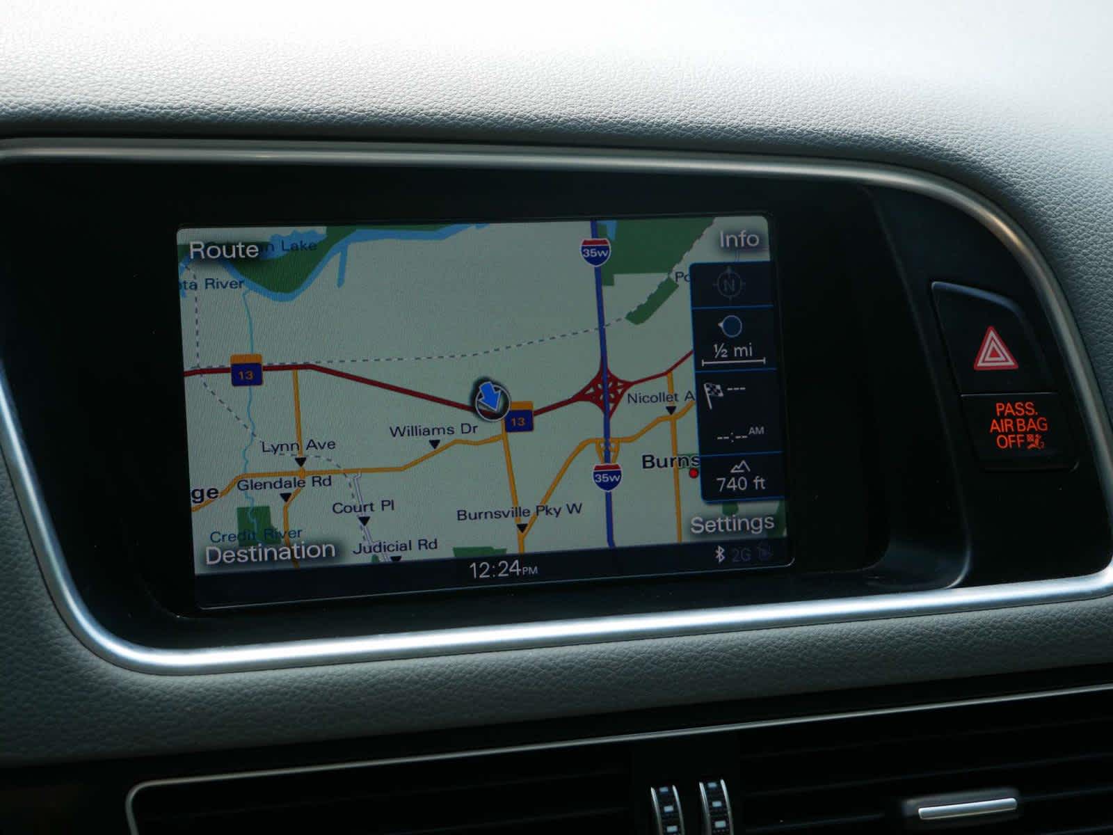 Vehicle image 23 of 30