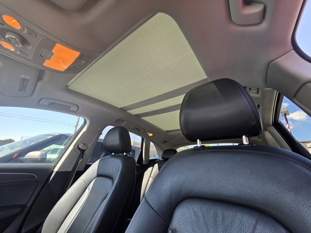 Vehicle image 8 of 13