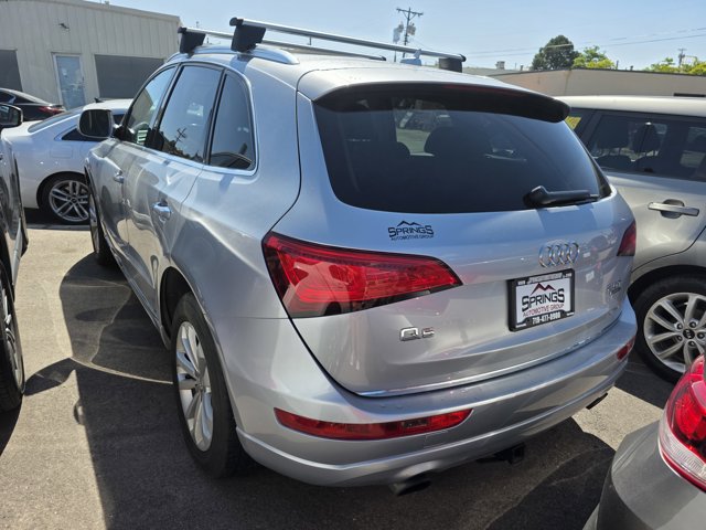Vehicle image 4 of 13