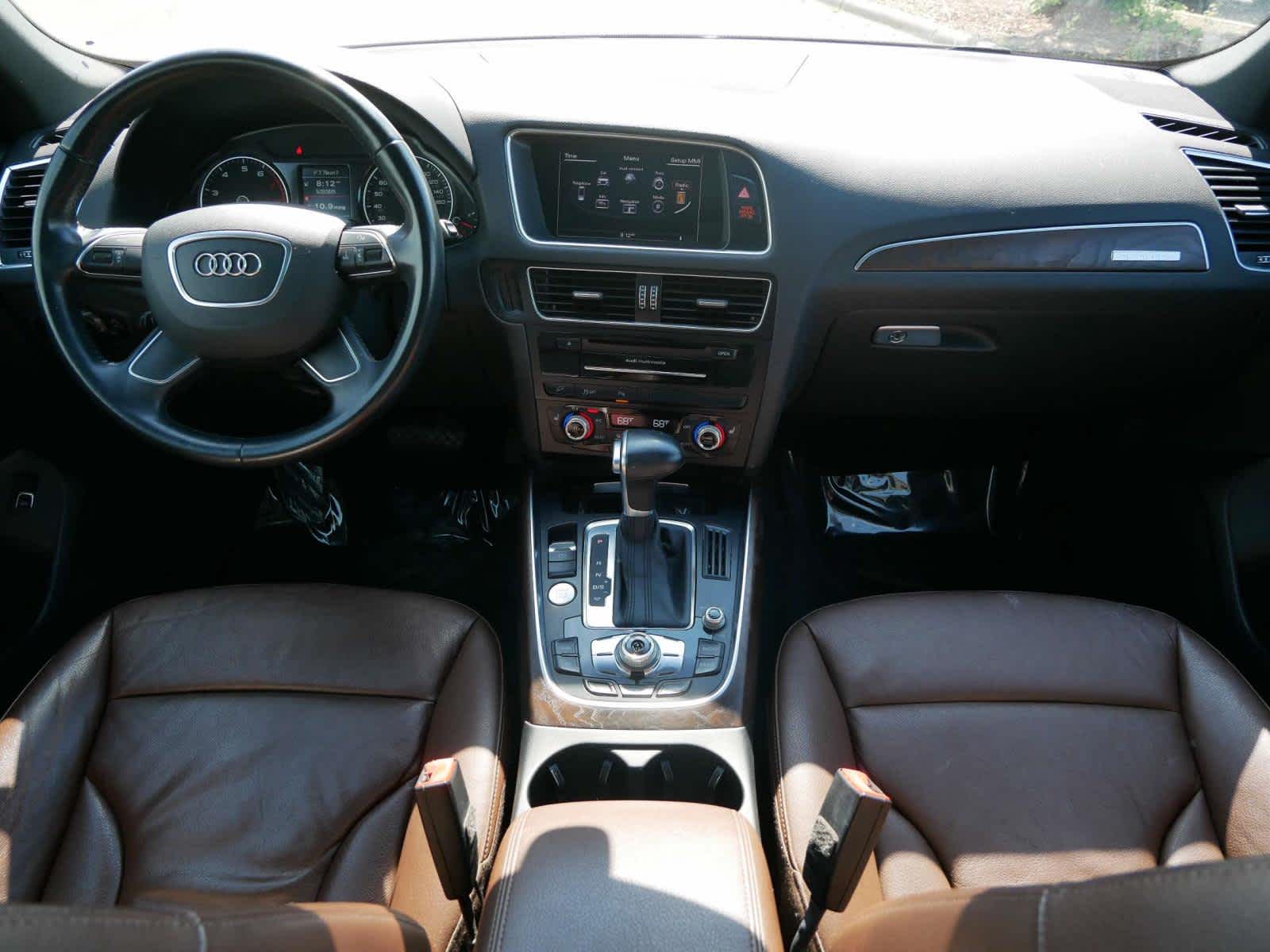 Vehicle image 13 of 33