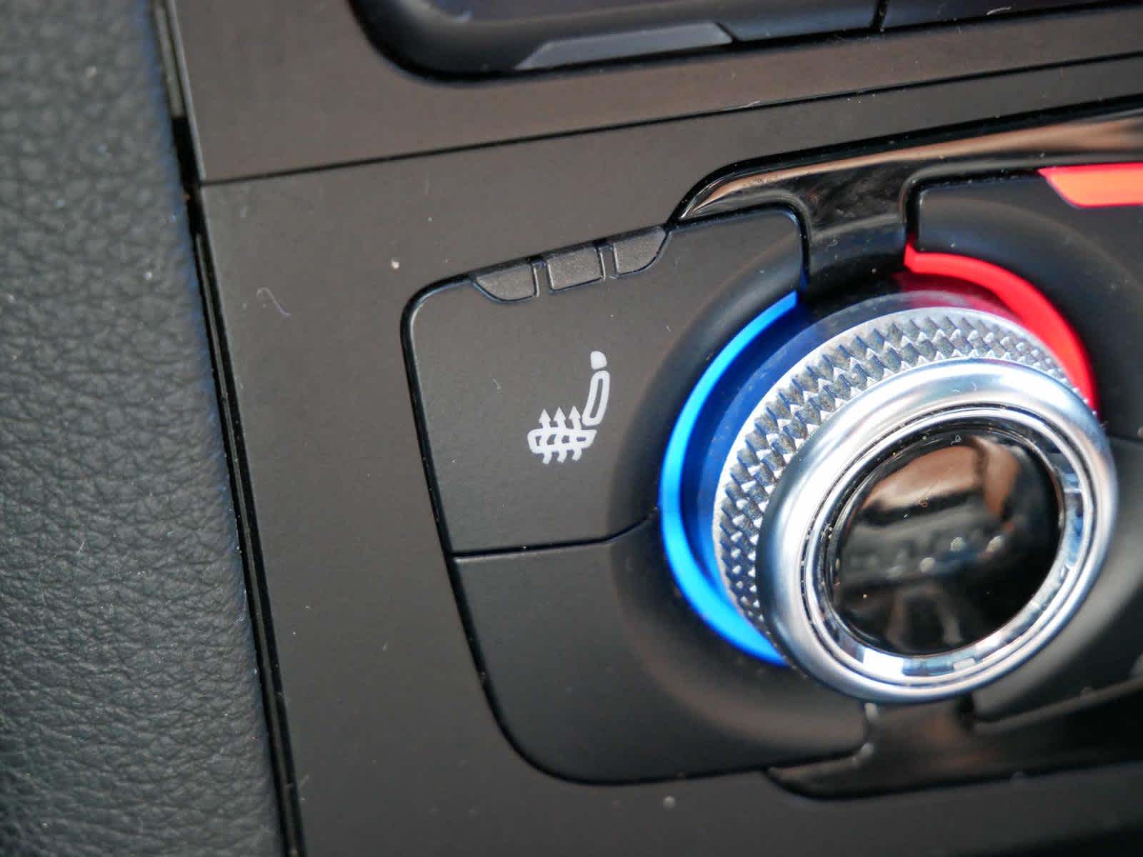 Vehicle image 26 of 33