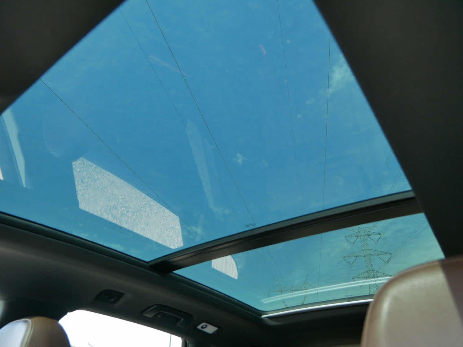 Vehicle image 32 of 33