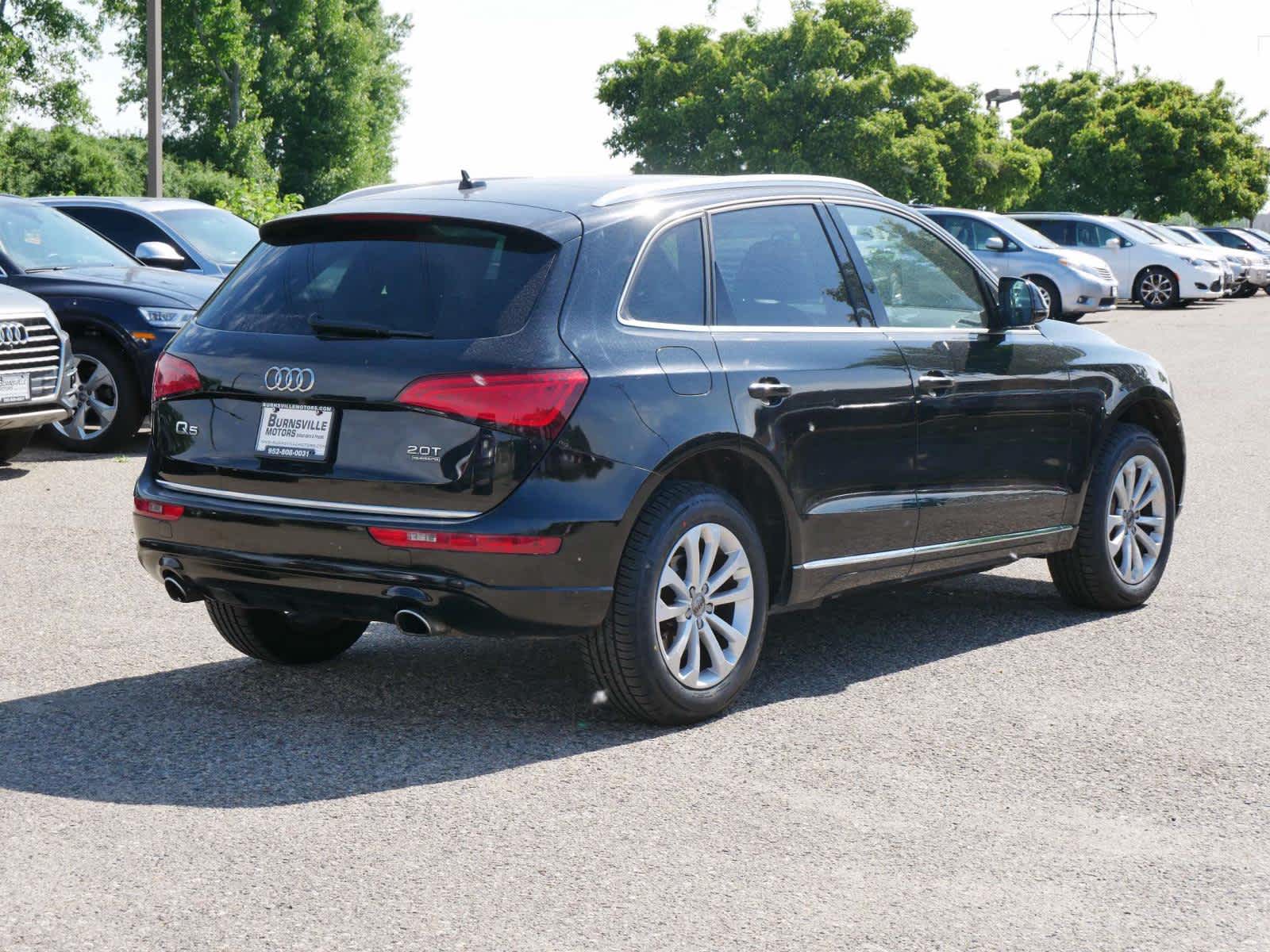 Vehicle image 5 of 33