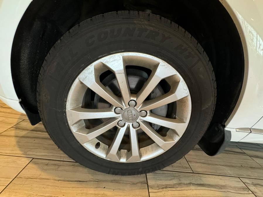 Vehicle image 23 of 23