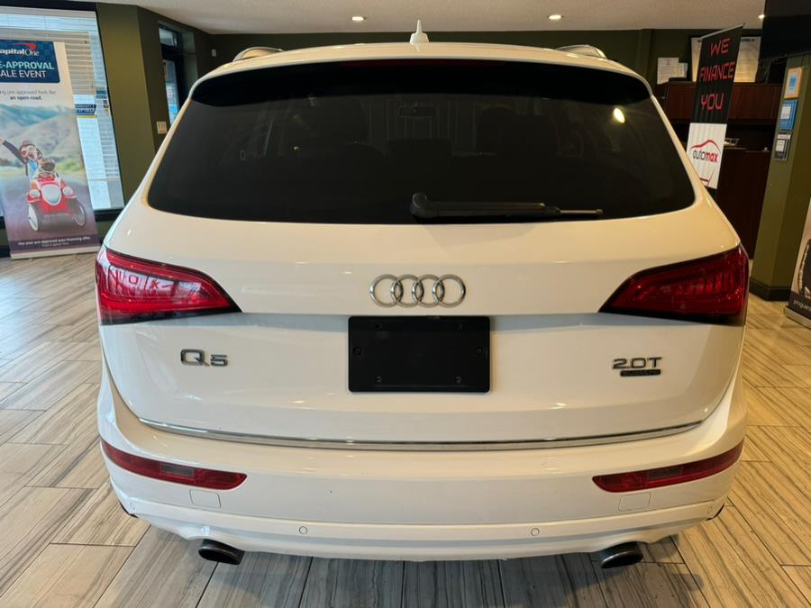 Vehicle image 8 of 23