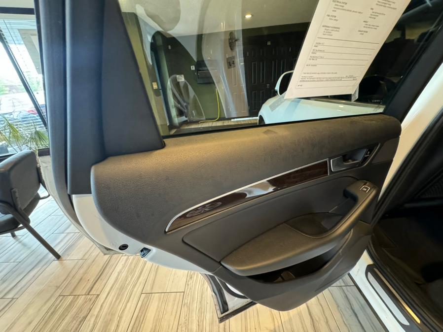 Vehicle image 12 of 23