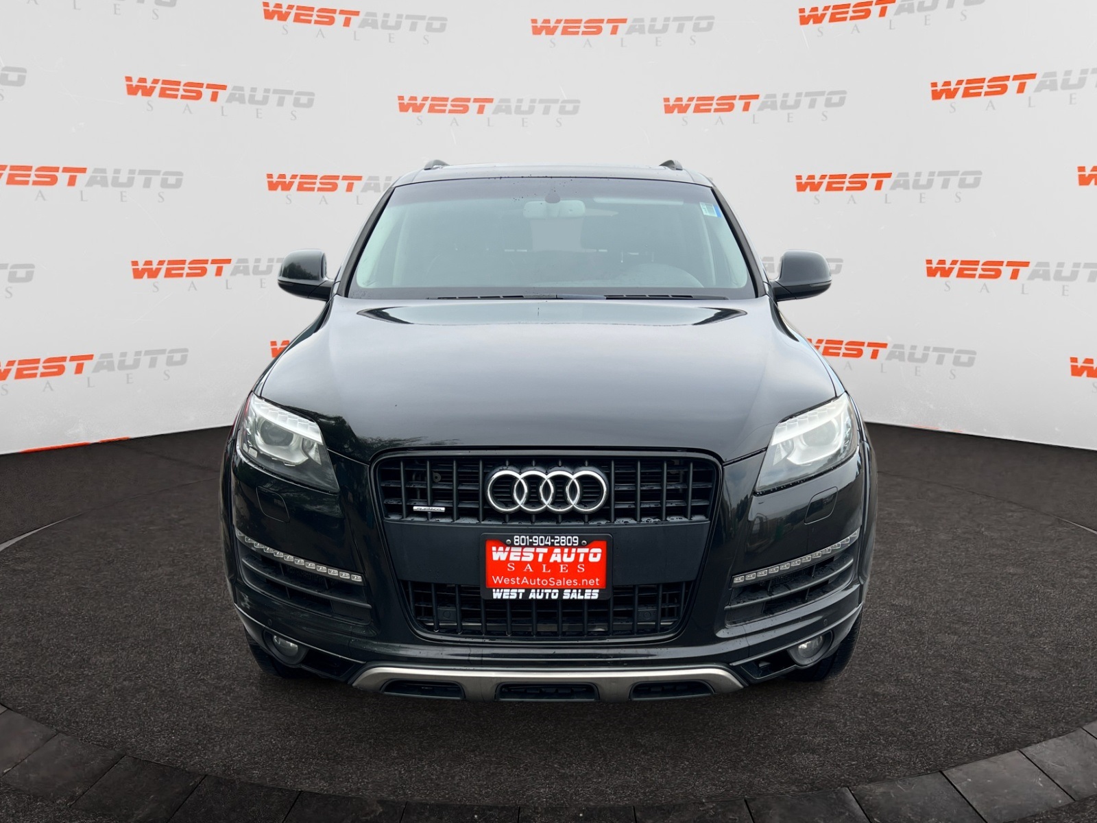 2015 Audi Q7 3.0T Premium Plus Image 2 of 46