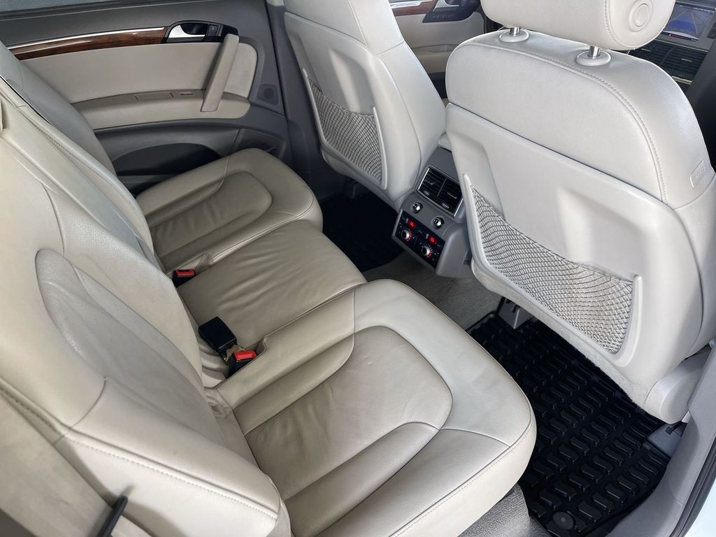 2015 Audi Q7 3.0T Premium Plus Image 13 of 37