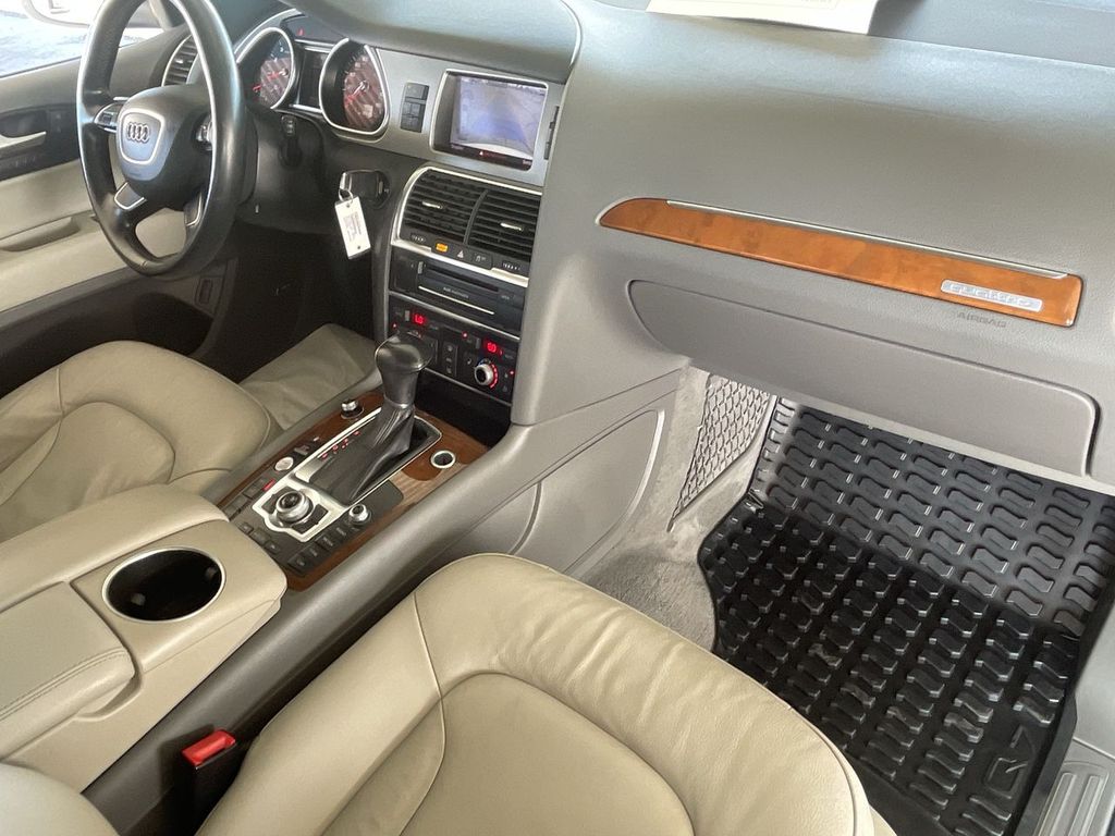 2015 Audi Q7 3.0T Premium Plus Image 17 of 37