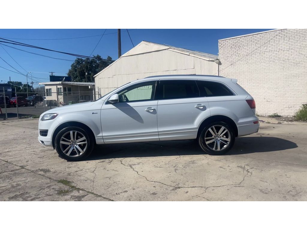 2015 Audi Q7 3.0T Premium Plus Image 3 of 37