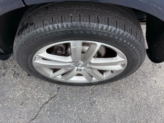 Vehicle image 42 of 50
