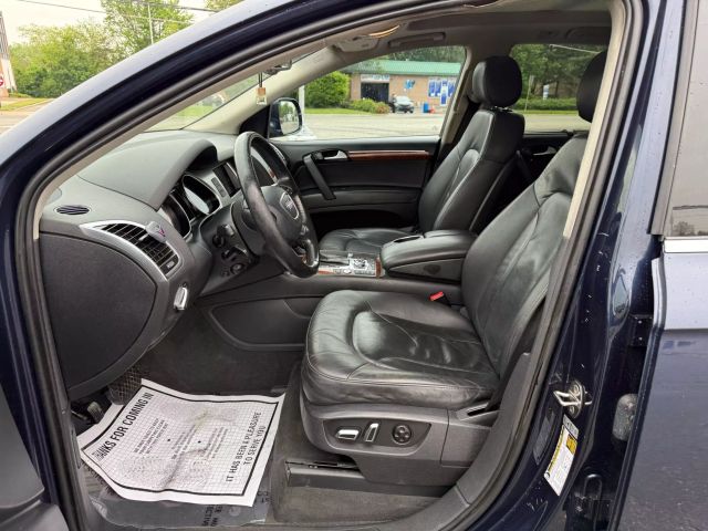 Vehicle image 15 of 50