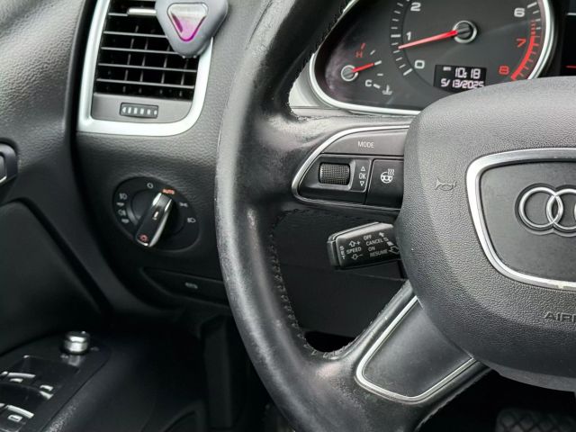 Vehicle image 34 of 50