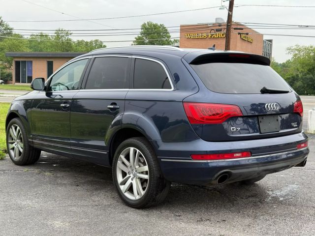 Vehicle image 10 of 50