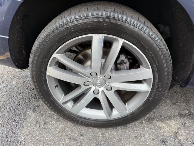 Vehicle image 47 of 50
