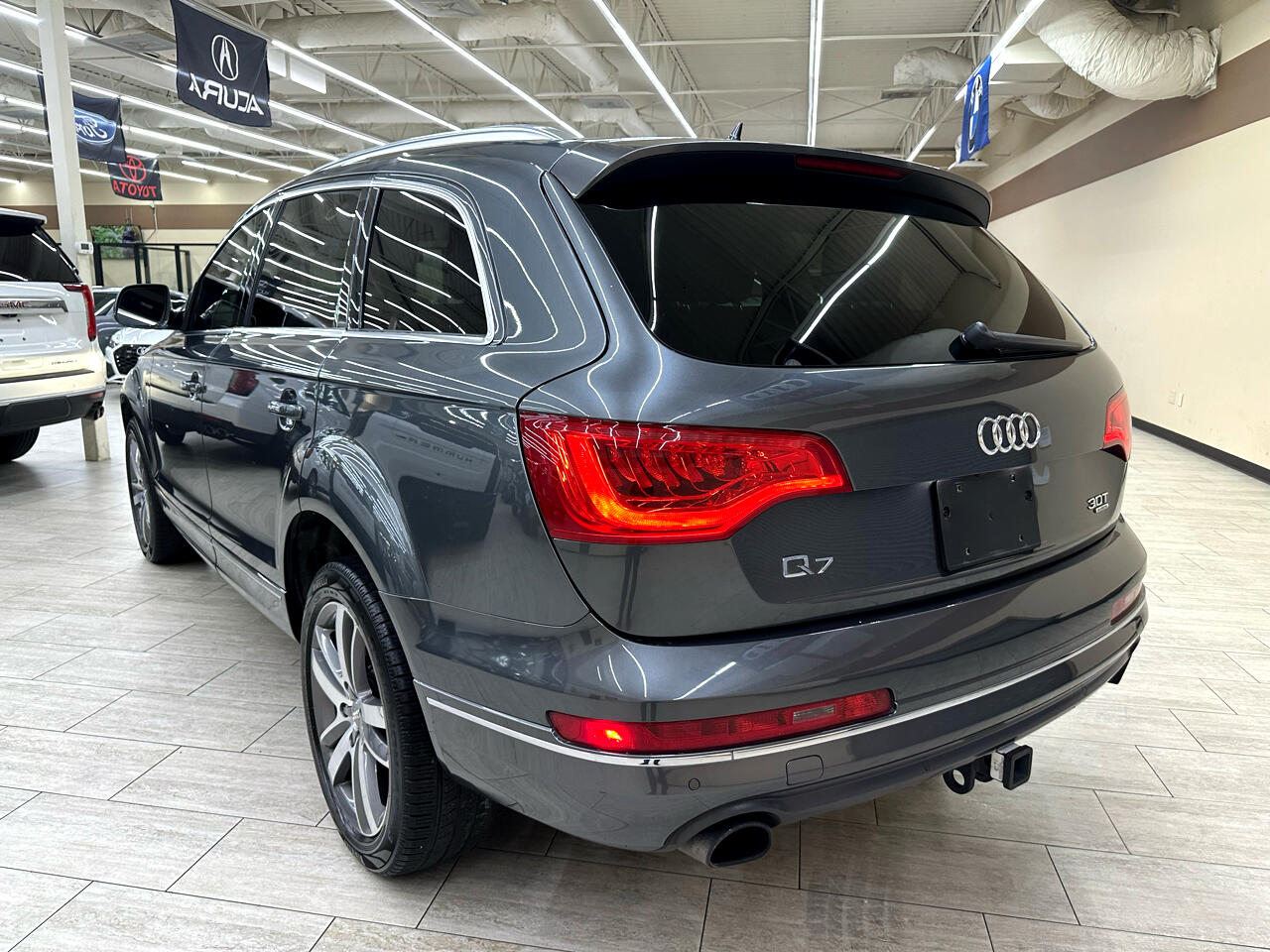 2015 Audi Q7 3.0T Premium Plus Image 9 of 48