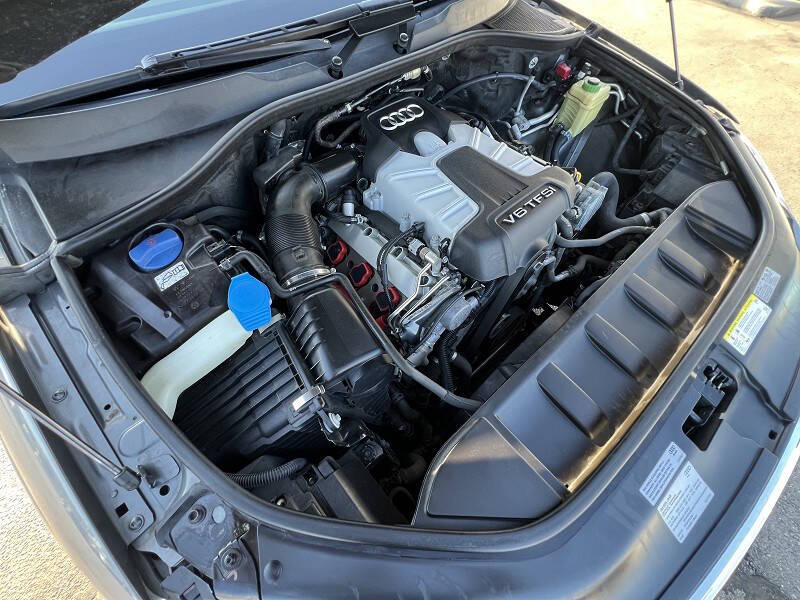 2015 Audi Q7 3.0T Premium Plus Image 8 of 29