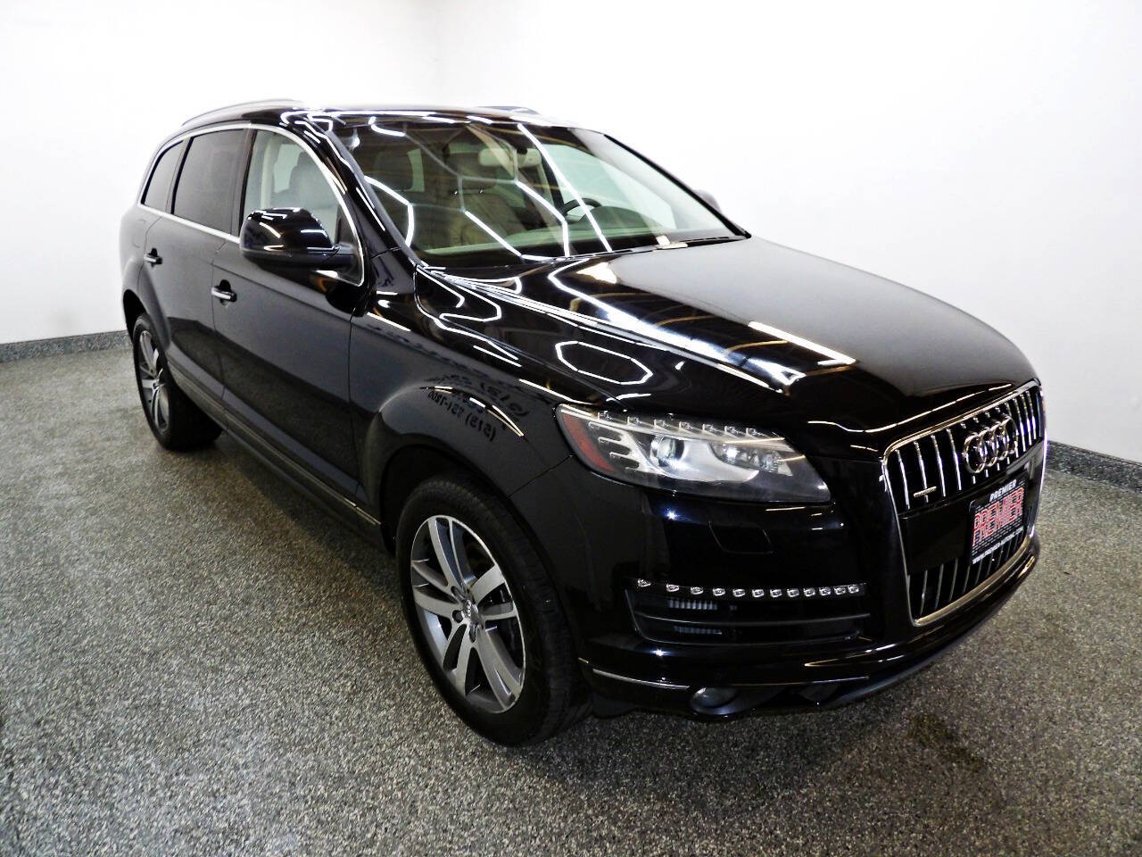2015 Audi Q7 3.0L TDI Premium Plus Image 3 of 24