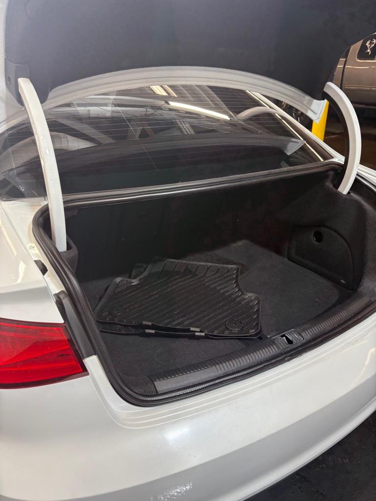 Vehicle image 8 of 42