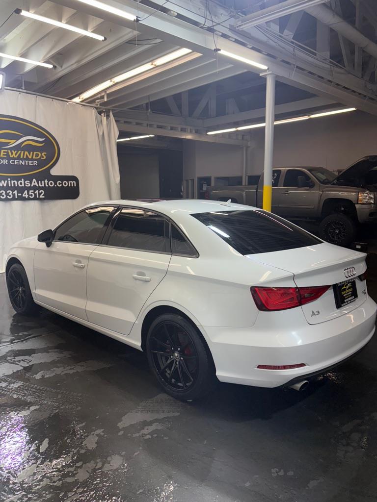 Vehicle image 5 of 42