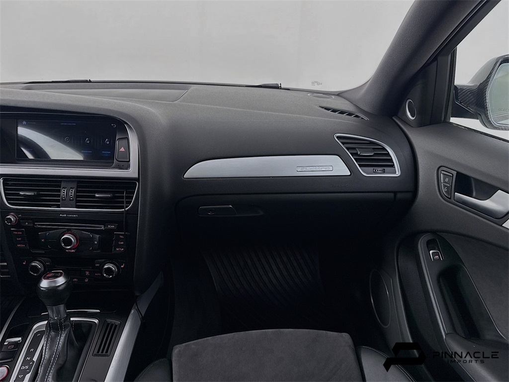 Vehicle image 19 of 39