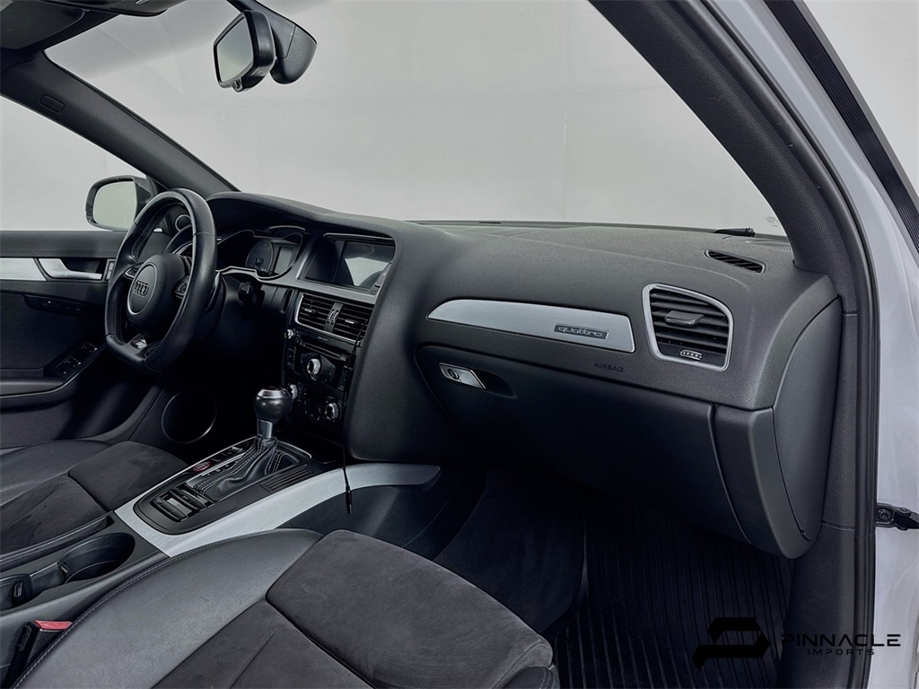Vehicle image 17 of 39