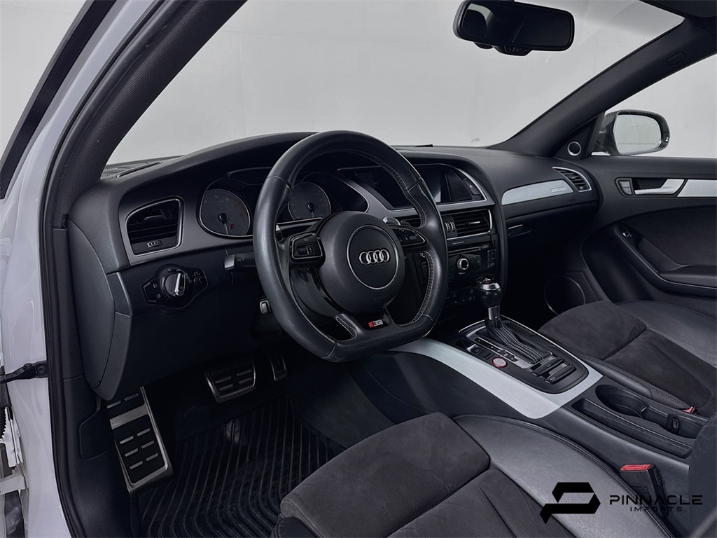 Vehicle image 16 of 39