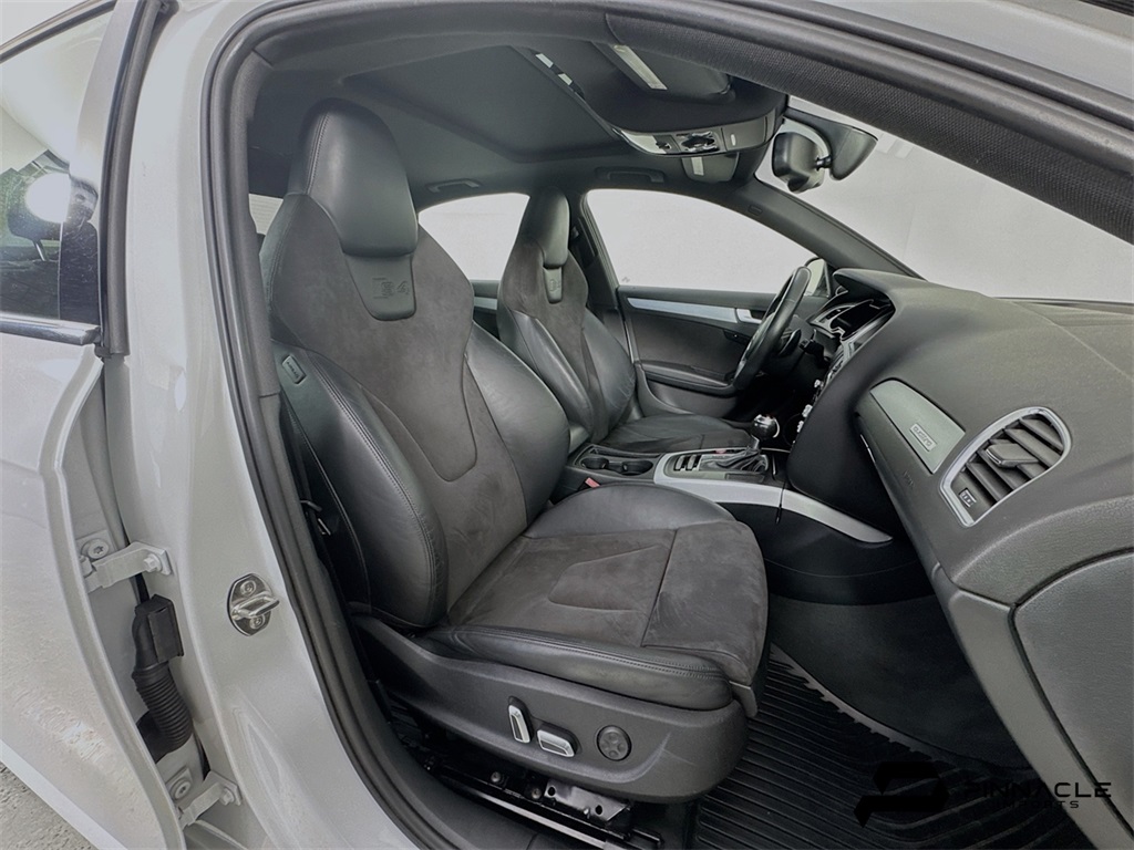 Vehicle image 12 of 39