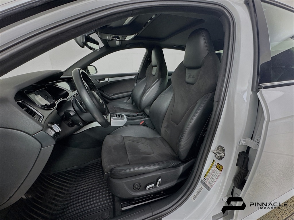 Vehicle image 28 of 39