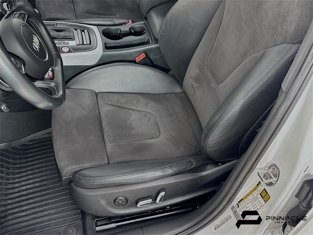 Vehicle image 15 of 39