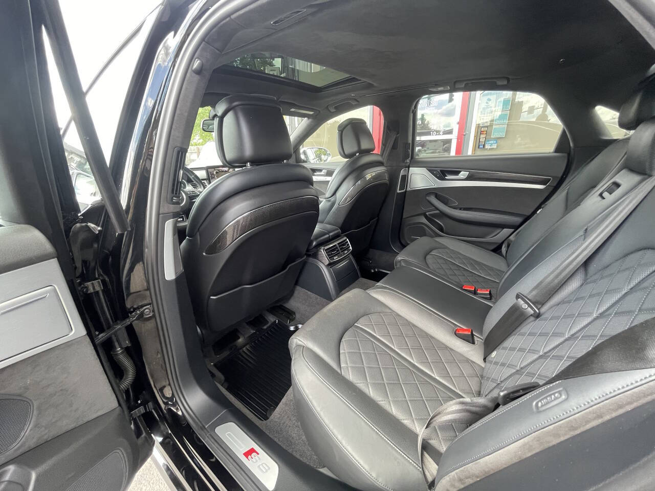 Vehicle image 12 of 40