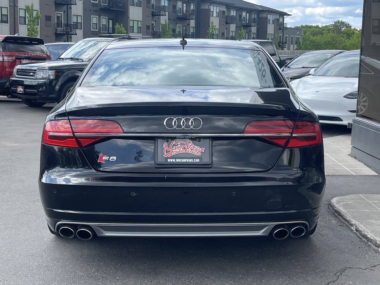 Vehicle image 8 of 40