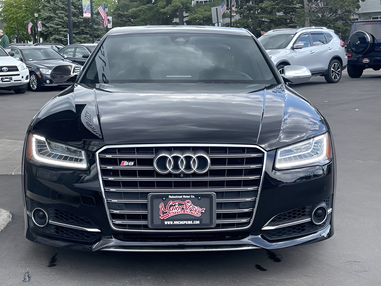 Vehicle image 33 of 40