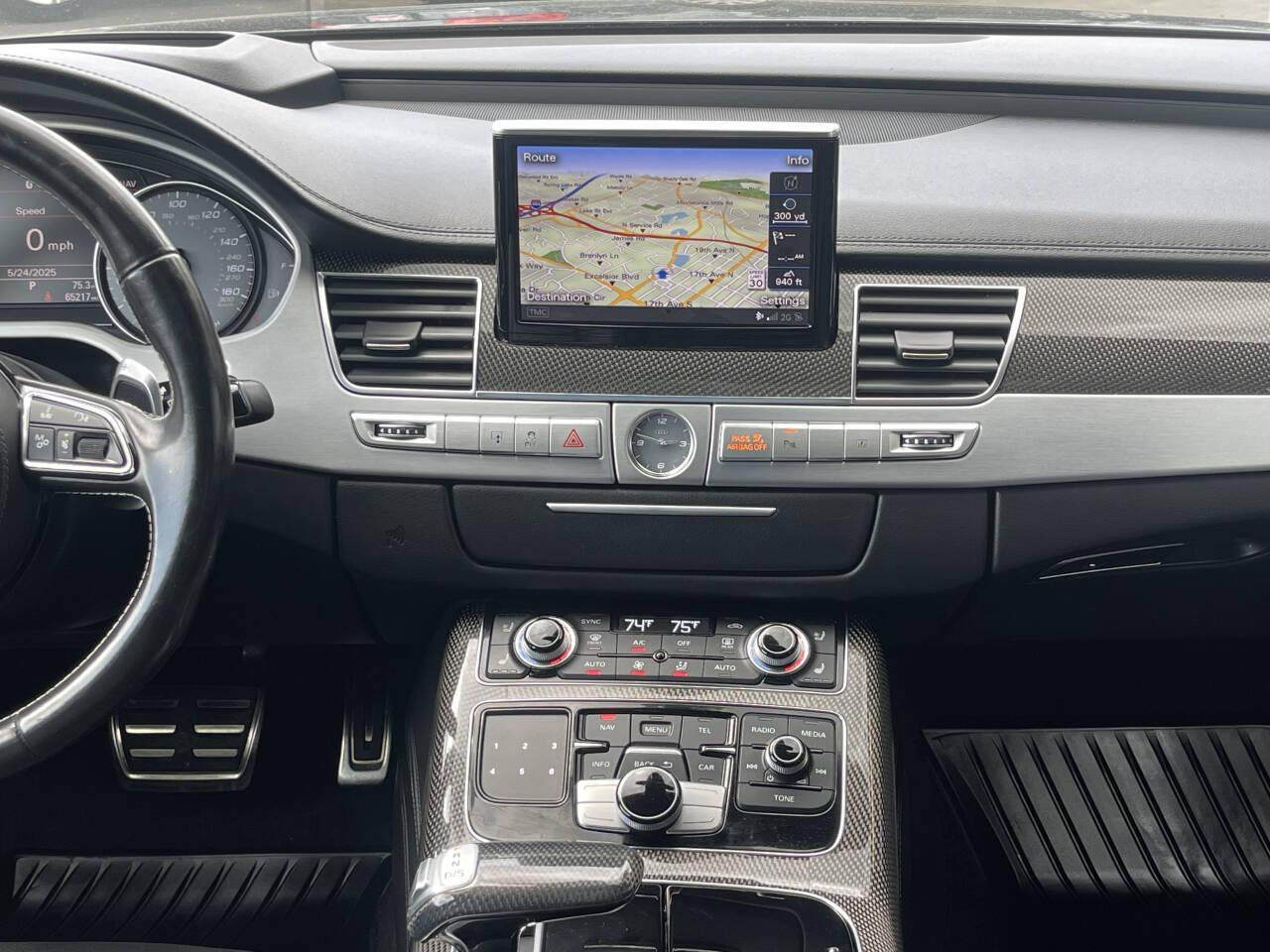 Vehicle image 23 of 40