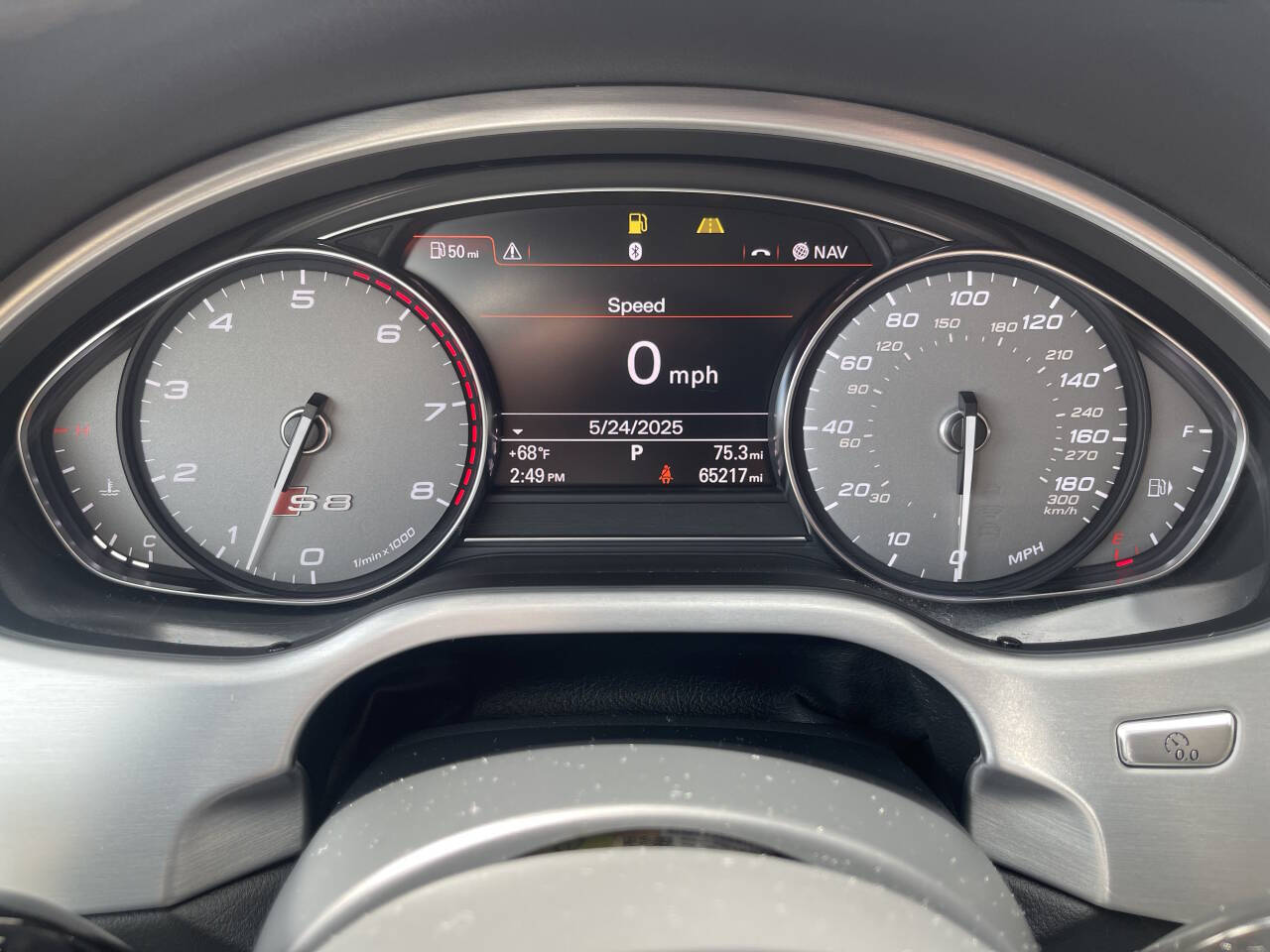 Vehicle image 20 of 40