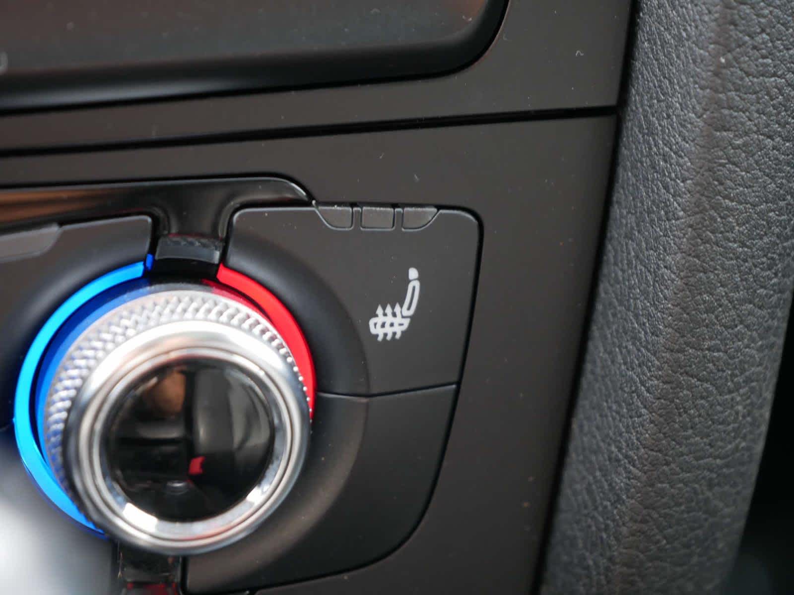Vehicle image 25 of 27
