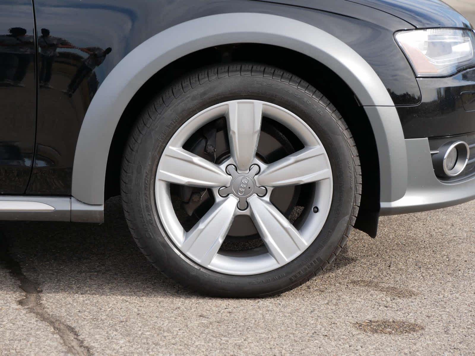 Vehicle image 9 of 27