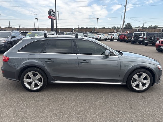 Vehicle image 3 of 30